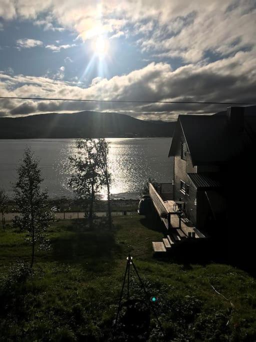 Trivelig Fritidshus Pa Arnes, Senja Straumstad Экстерьер фото